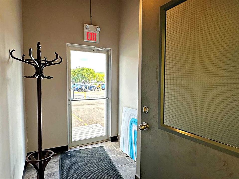 101 - 9906a Franklin Avenue, Fort McMurray, AB
