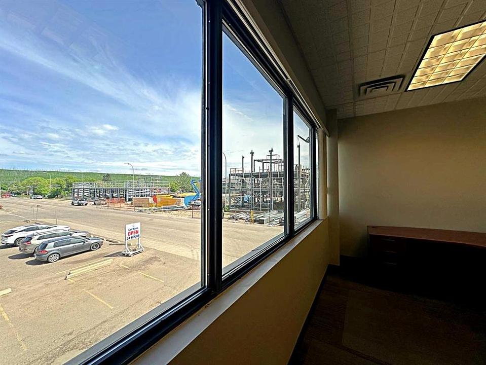 203 - 9902 Franklin Avenue, Fort McMurray, AB
