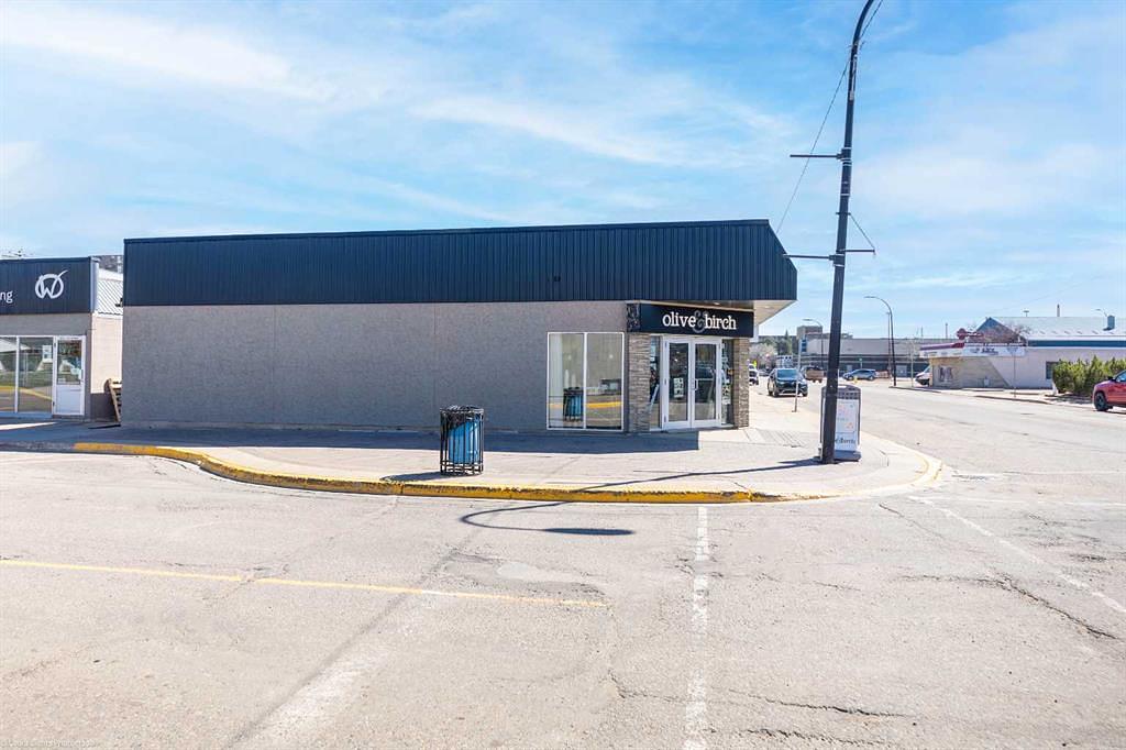 4813 49 Street, Lloydminster, SK