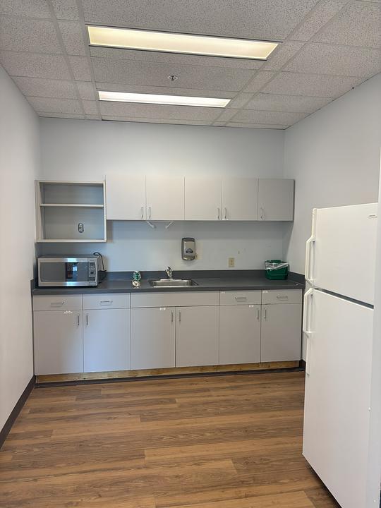 1300 - 727 7 Ave SW, Calgary, AB