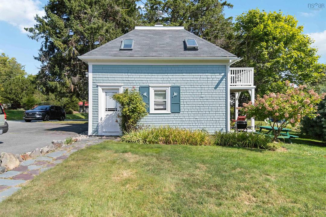 66 McDonald Street, Lunenburg, NS