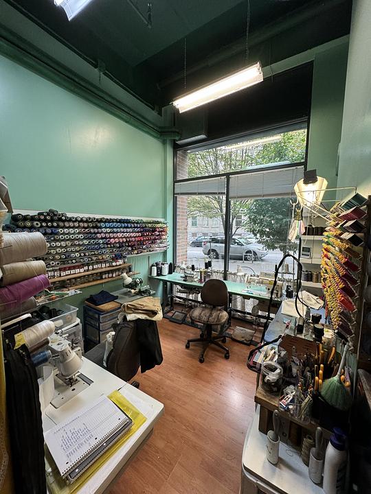 585 Helmcken Street, Vancouver, BC