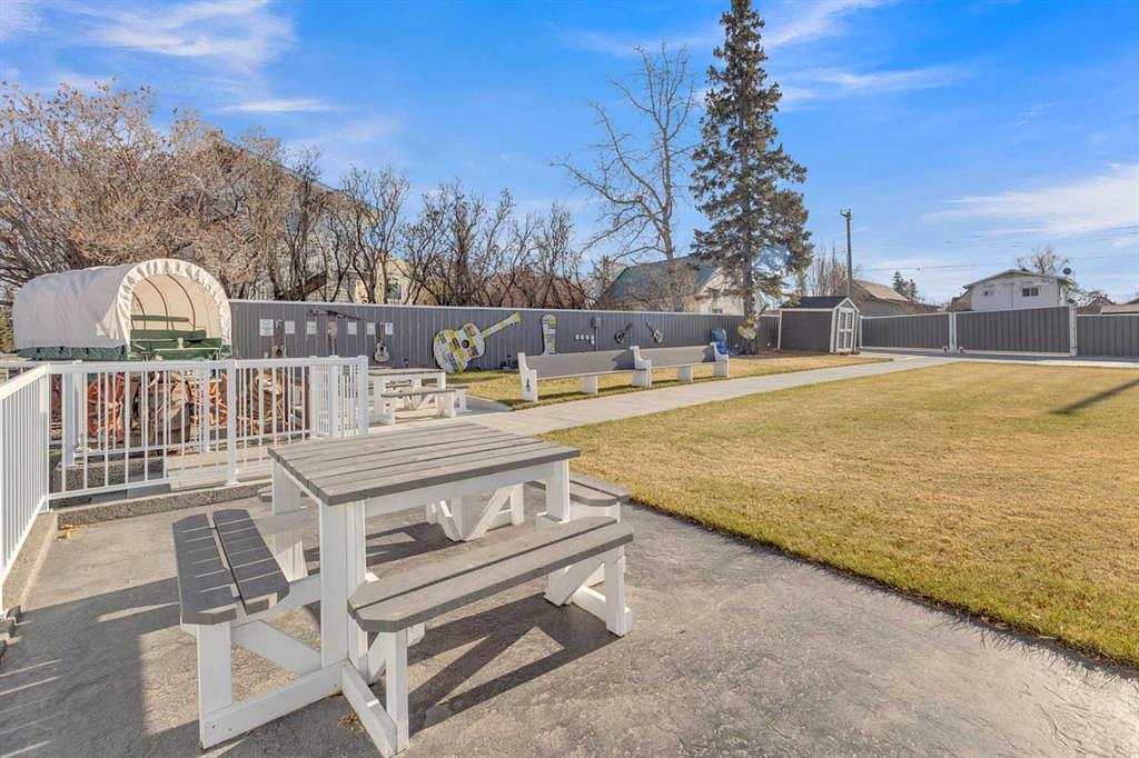 2023 20 Avenue, Bowden, AB