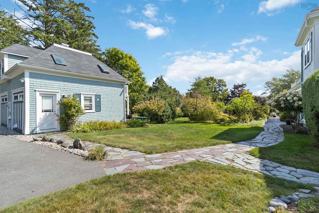 66 McDonald Street, Lunenburg, NS
