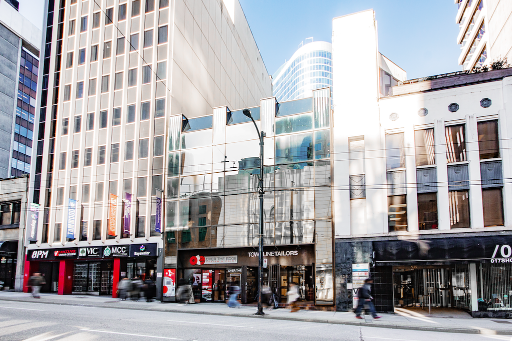 1 - 541 Howe St, Vancouver, BC
