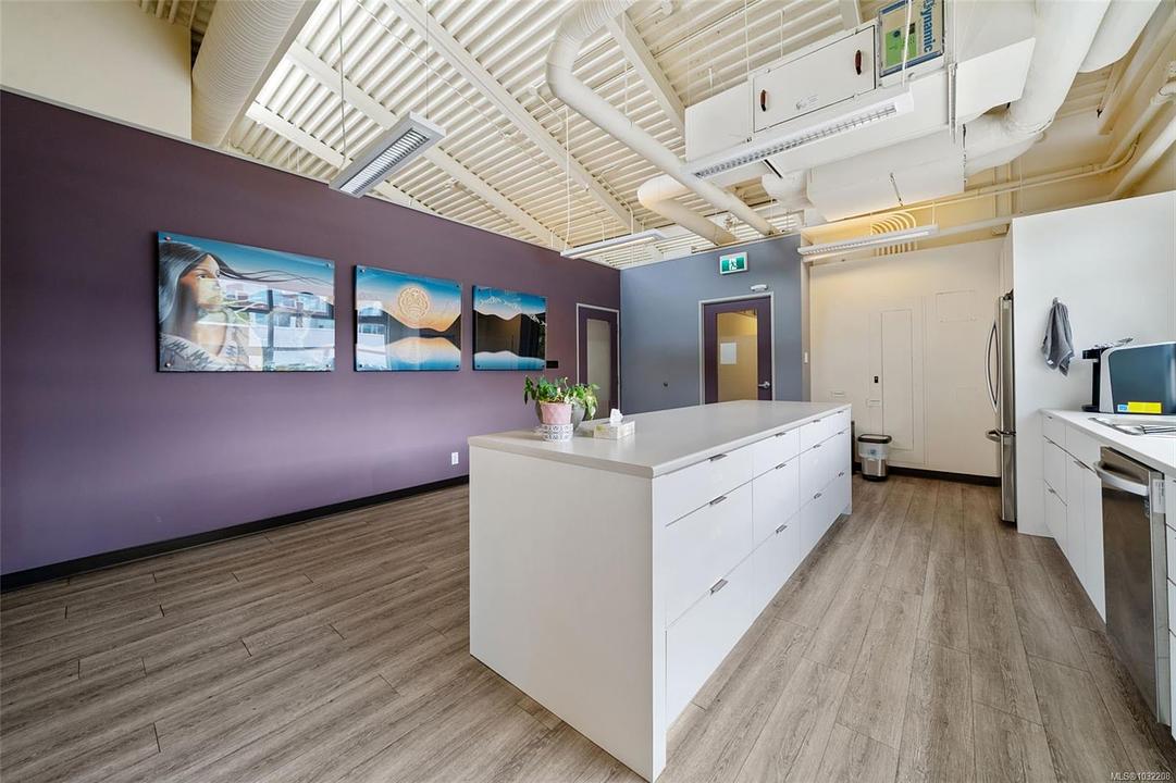 300-305 - 388 Harbour Road, Victoria, BC
