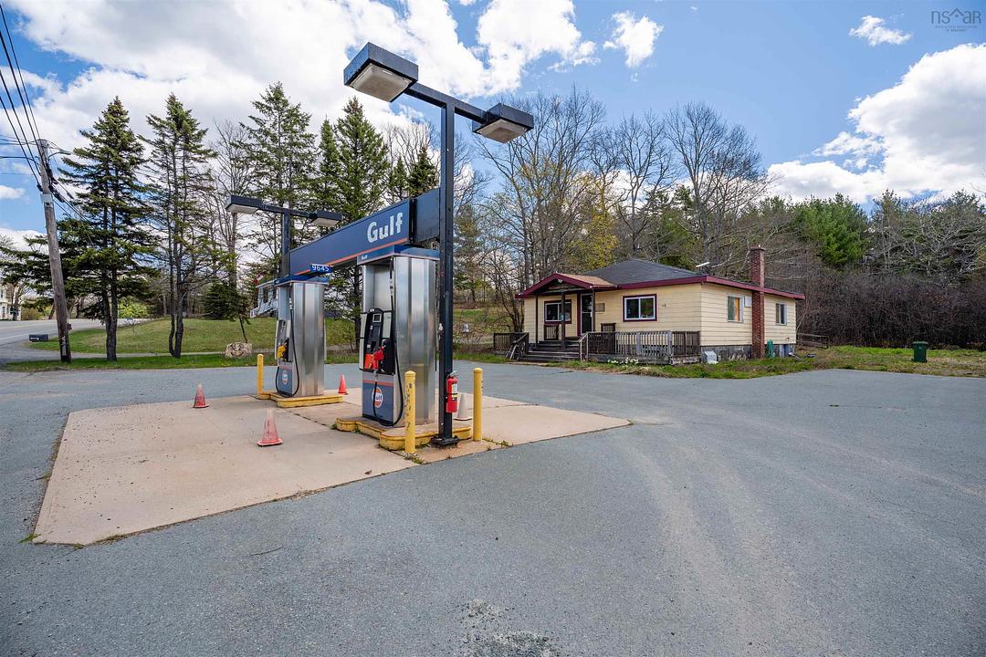 9645 Highway 8, Caledonia, NS