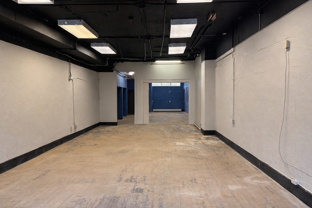 3417 West Broadway, Vancouver, BC