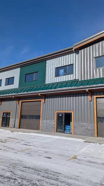 1104 & 1204 - 100 Alpine Meadows, Canmore, AB