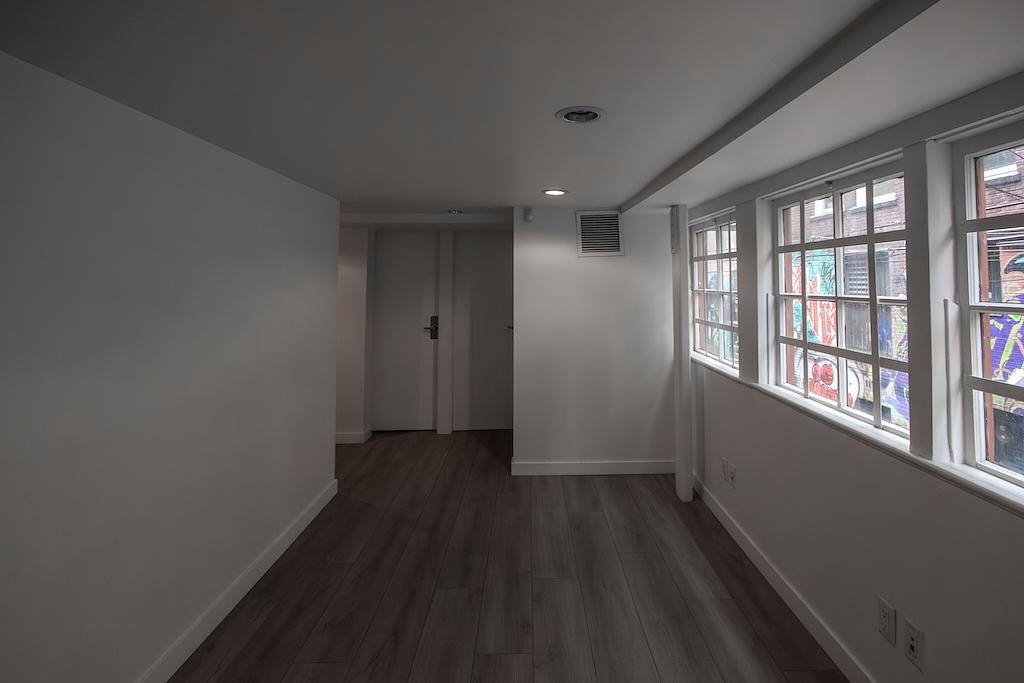 112 W Hastings St, Vancouver, BC
