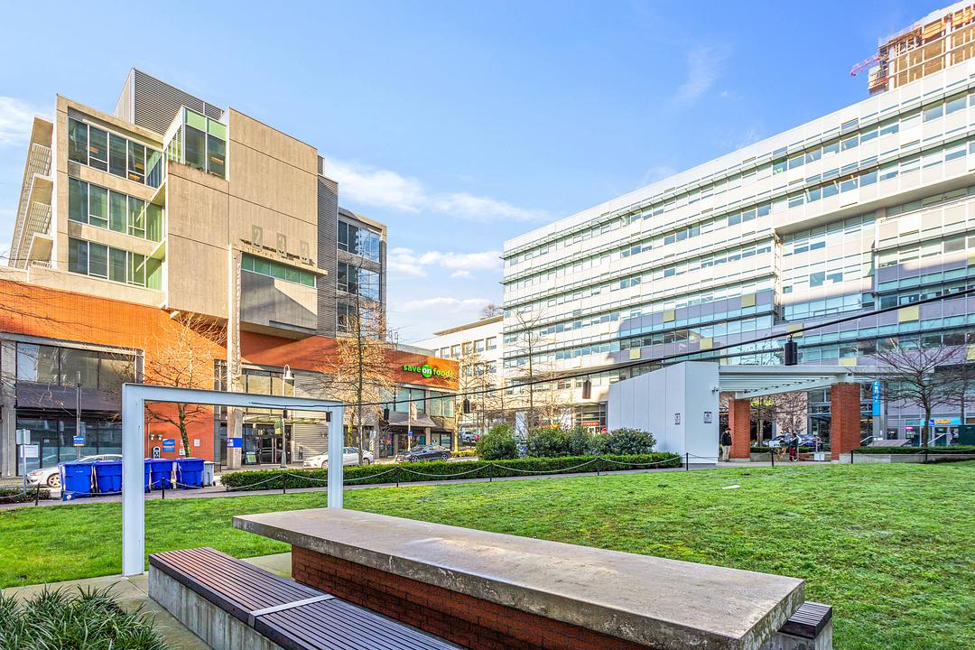 502-504 - 233 Nelson's Crescent, New Westminster, BC