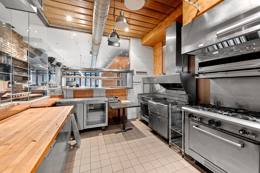 28-30 - 320 Boulevard Leclerc Ouest, Granby, QC