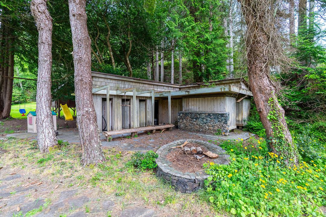 1424 Gillespie Road, Sooke, BC