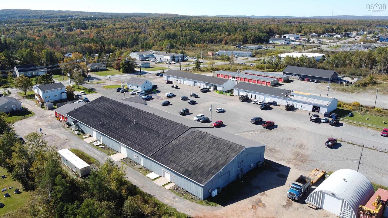 2600sf - 340 Keltic Drive, Sydney, NS