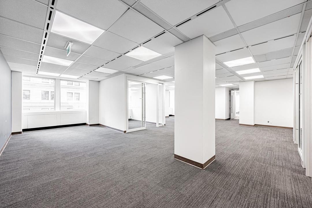 500 - 4 King Street West, Toronto, ON