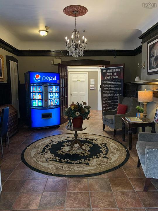 100 Kings Road, Sydney, NS