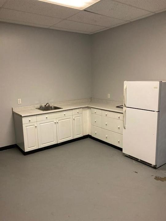 Bay #6 & 7 - 10602 79 Avenue, Clairmont, AB
