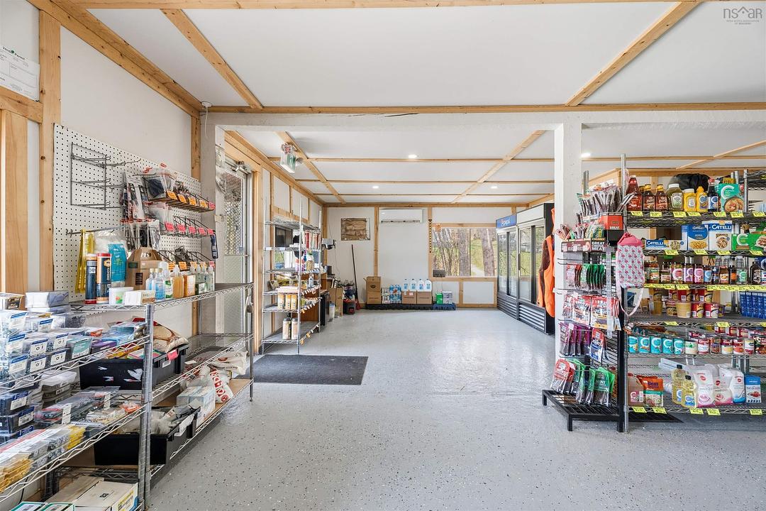 9645 Highway 8, Caledonia, NS