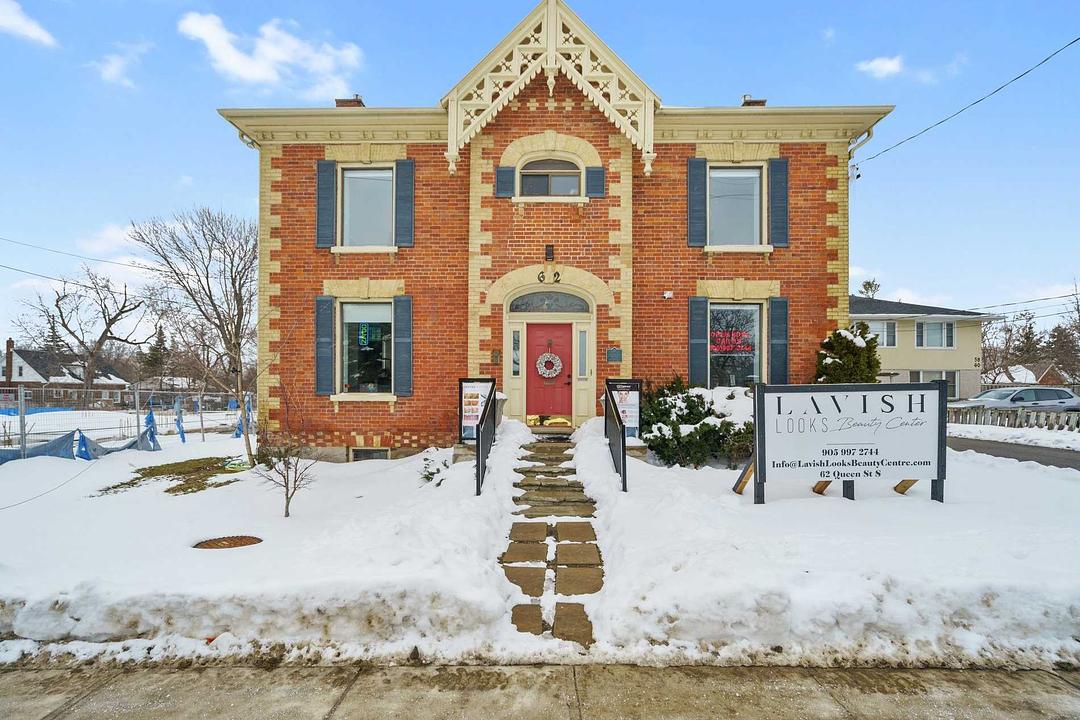 62 Queen Street South, Mississauga, ON