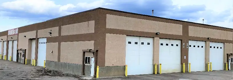 BAY J - 4907 1 Avenue, Edson, AB