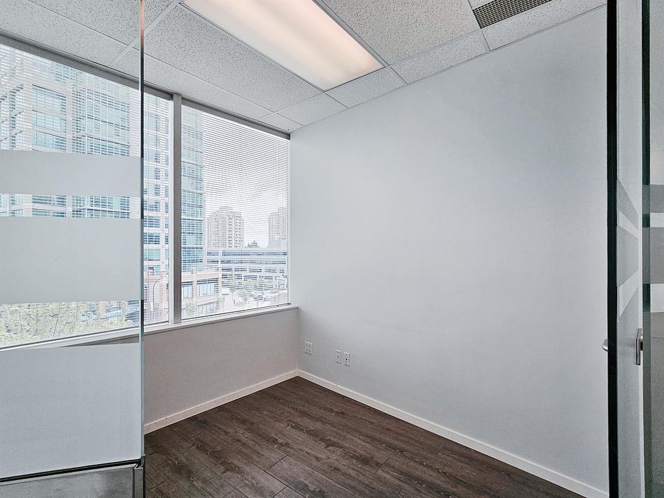 415 - 4538 Kingsway, Burnaby, BC