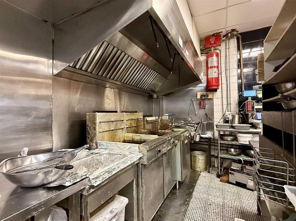 128 2 Avenue Southeast, Calgary, AB