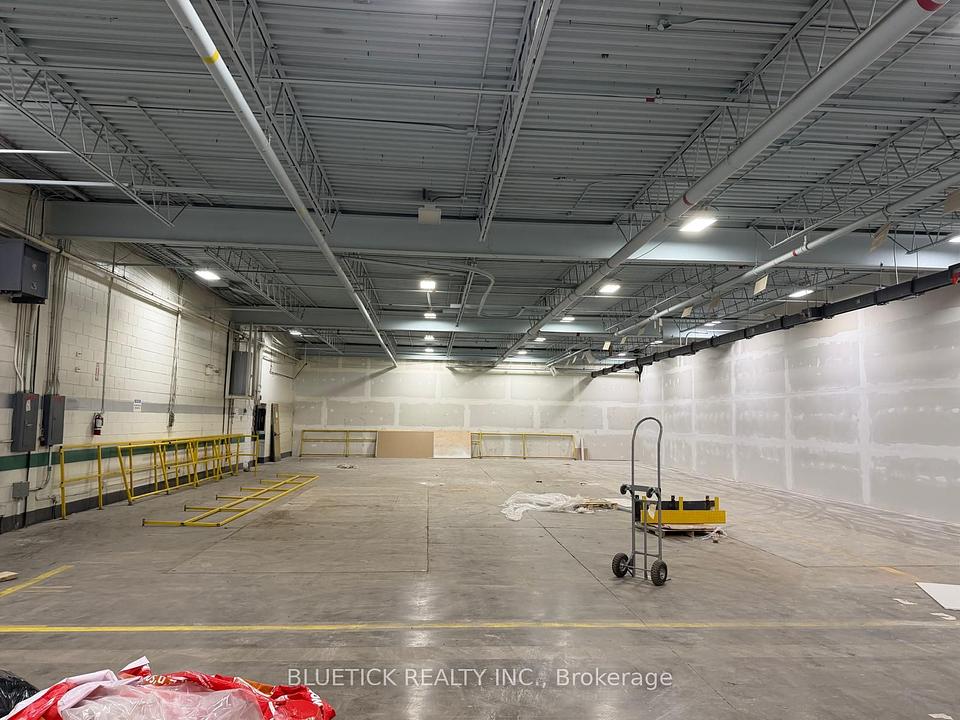 1A - 44 Rolark Drive, Toronto, ON