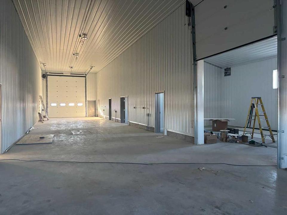 47017 21 Highway, Camrose, AB