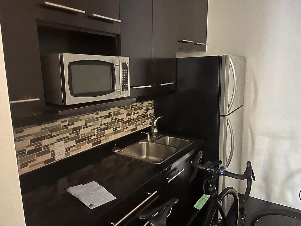 126 - 126 West 6th Avenue, Vancouver, BC