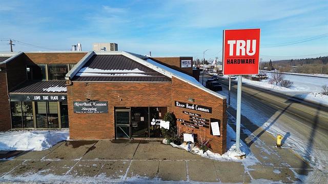 4804 50 Street, Ponoka, AB