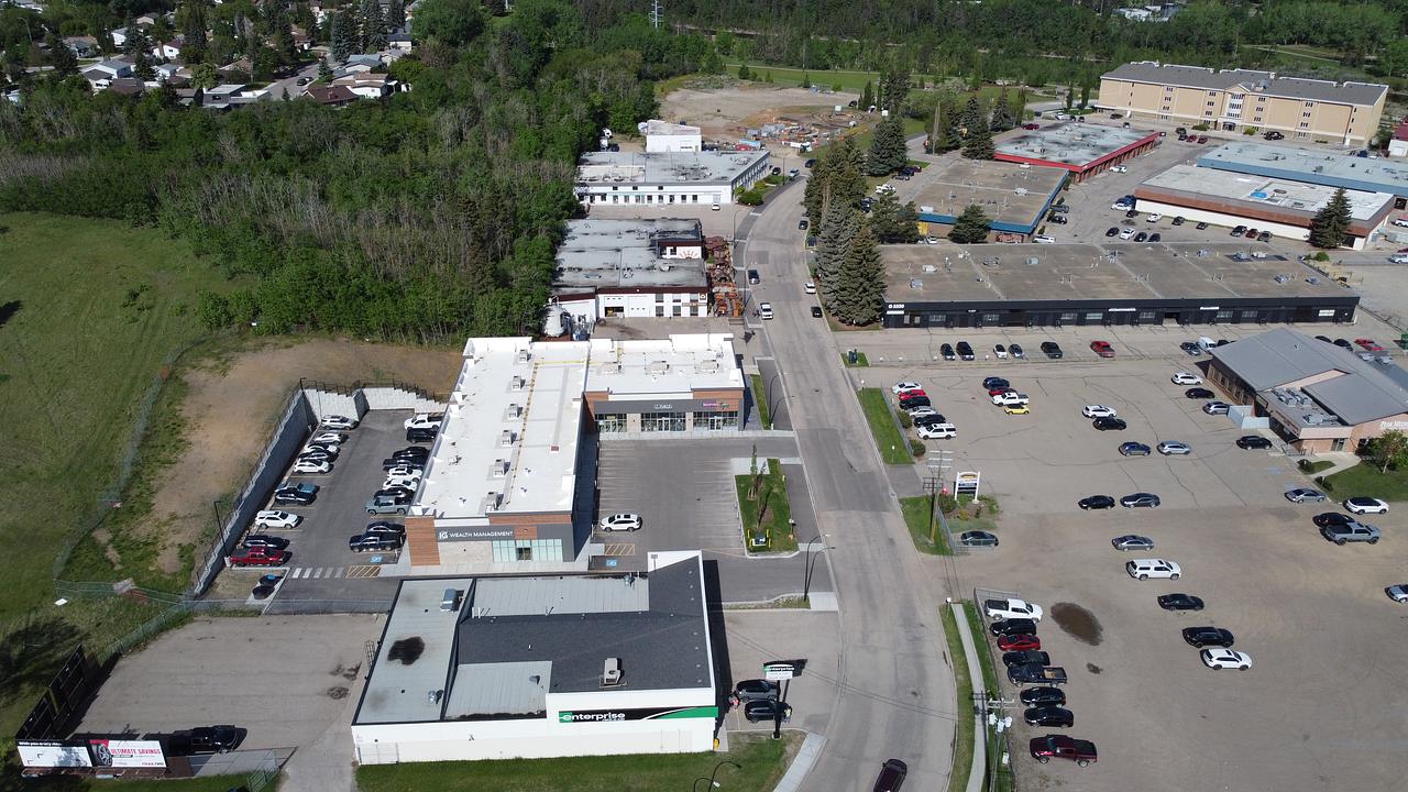 160 - 5441 45 Street, Red Deer, AB
