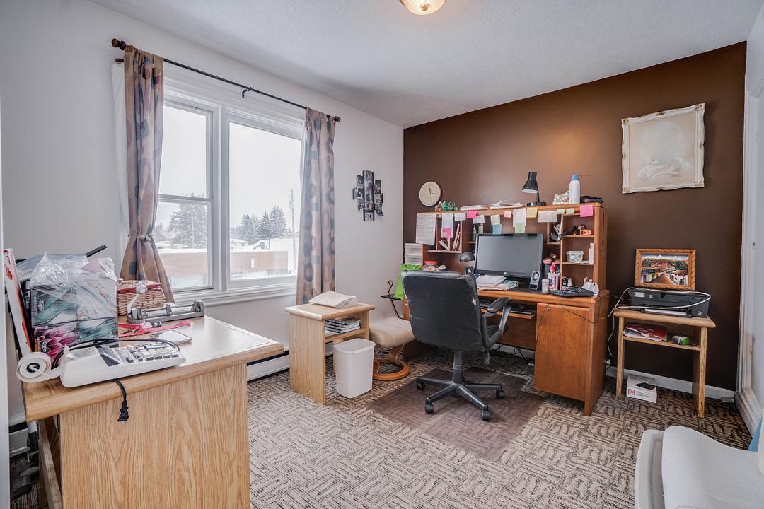 5114 50 Street, Evansburg, AB