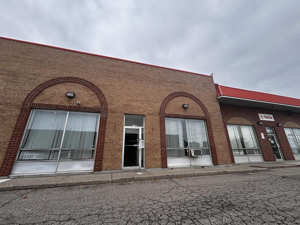 4 - 5510 Ambler Dr, Mississauga, ON