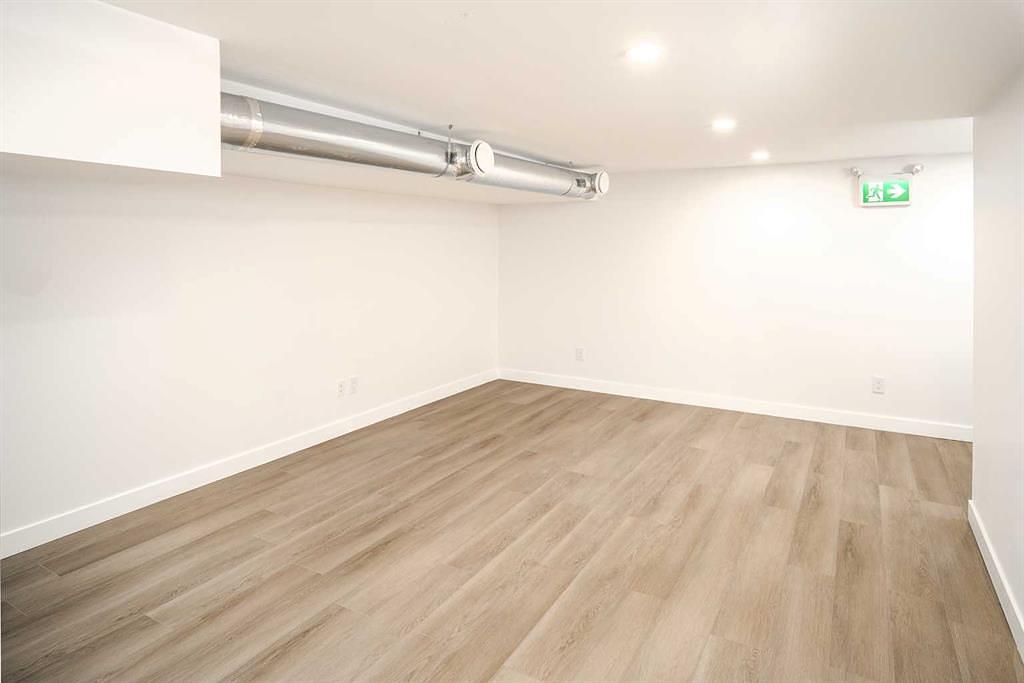 200 Centre Street South, Calgary, AB