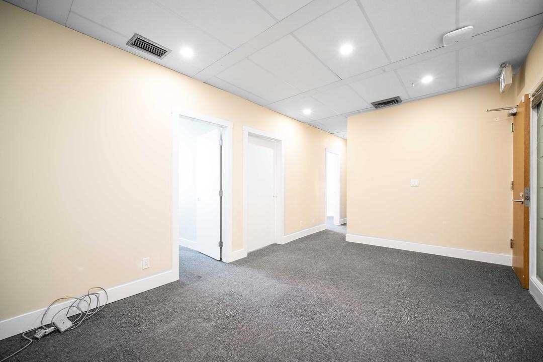 1112 - 750 West Broadway, Vancouver, BC