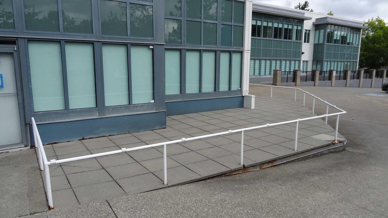 9180 King George Blvd, Surrey, BC