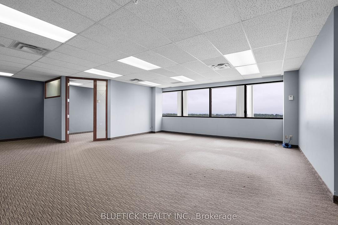 704 - 700 Dorval Drive, Oakville, ON