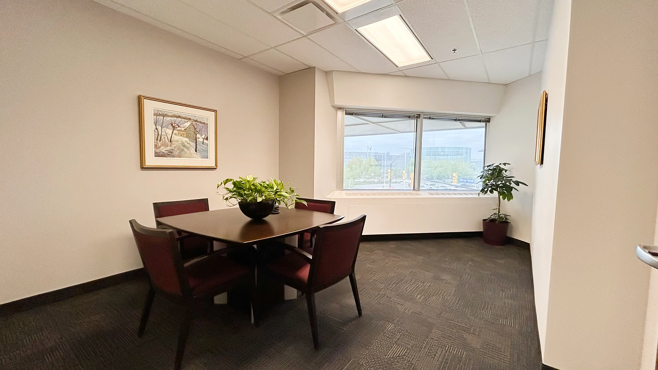 201 - 201 City Centre Drive, Mississauga, ON