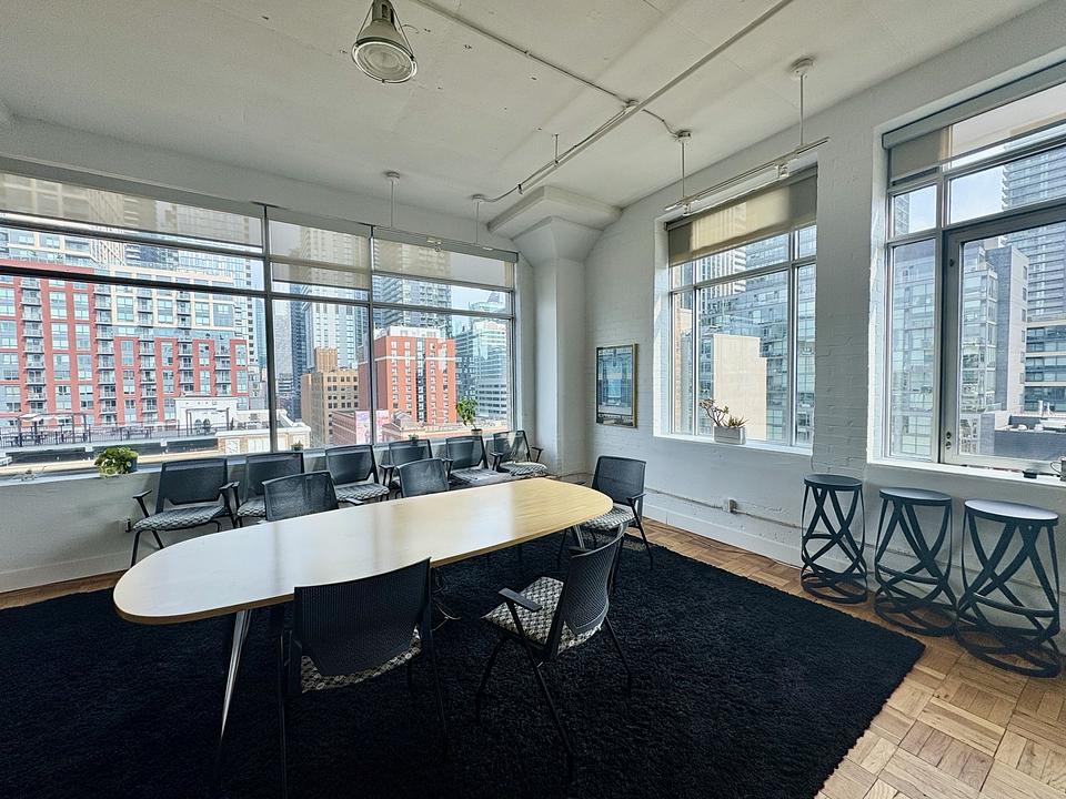 900 - 119 Spadina Avenue, Toronto, ON