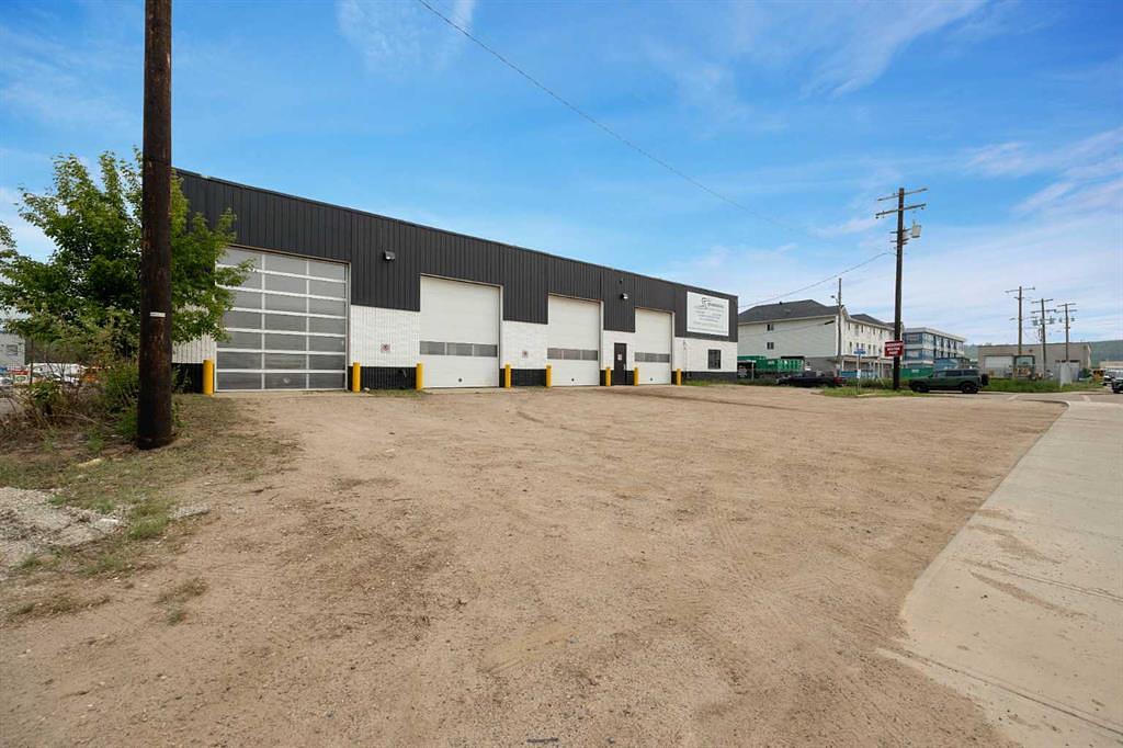8030 Golosky Avenue, Fort McMurray, AB