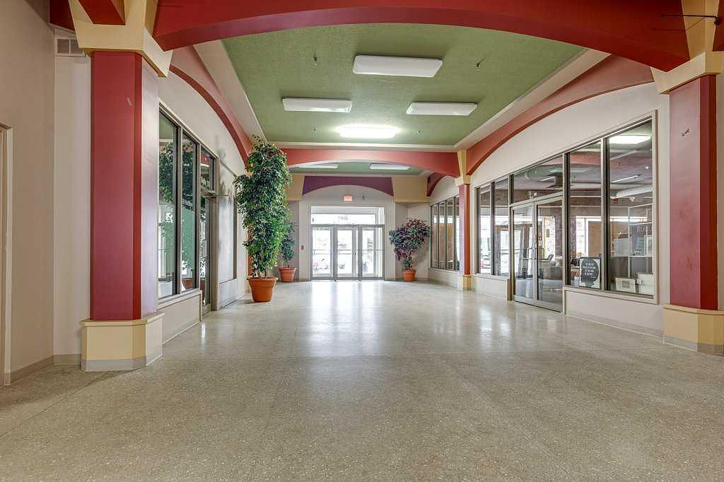 105 - 4807 50 Avenue, Red Deer, AB