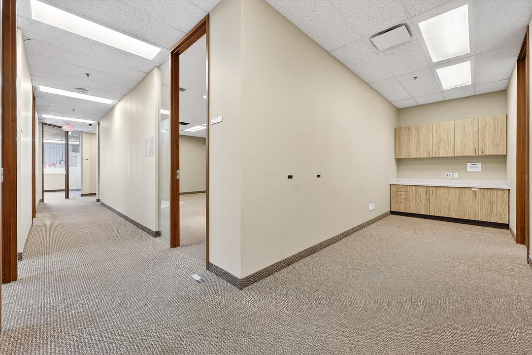 396 11 Avenue Southwest, Calgary, AB