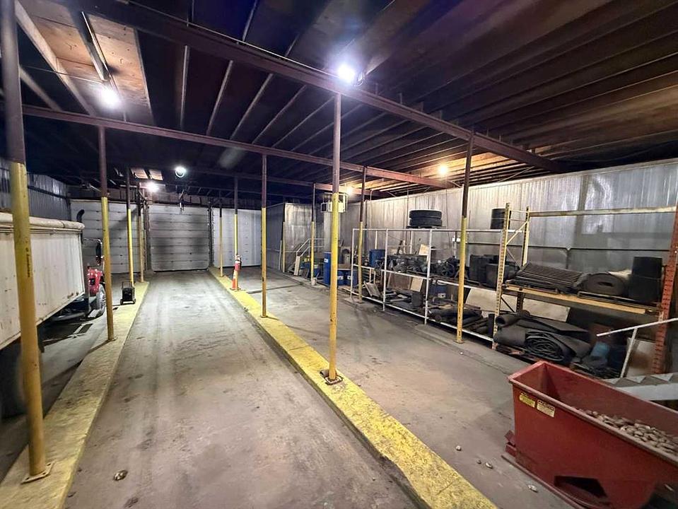 111 1 Street North, Vauxhall, AB