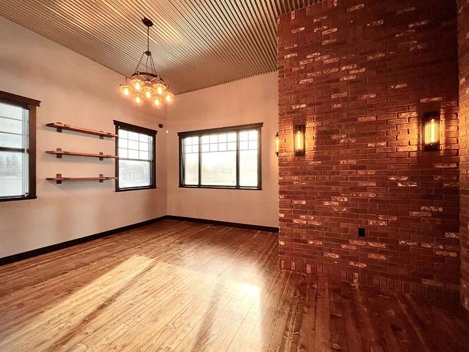 10004 100 Street, Hythe, AB