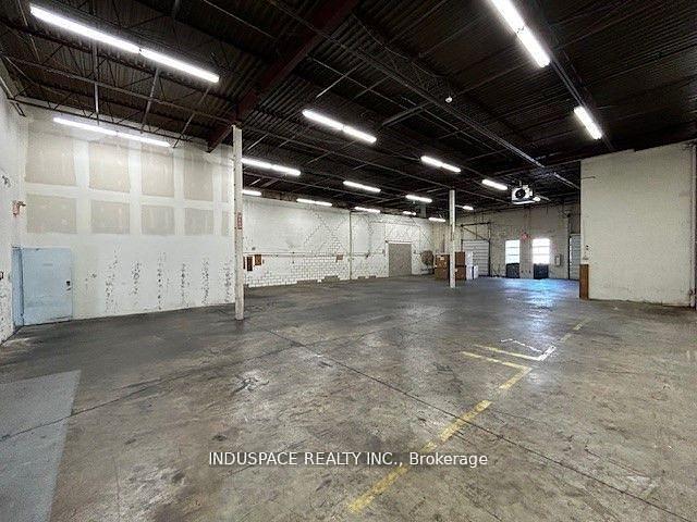 34-35 - 2400 Lucknow Drive, Mississauga, ON