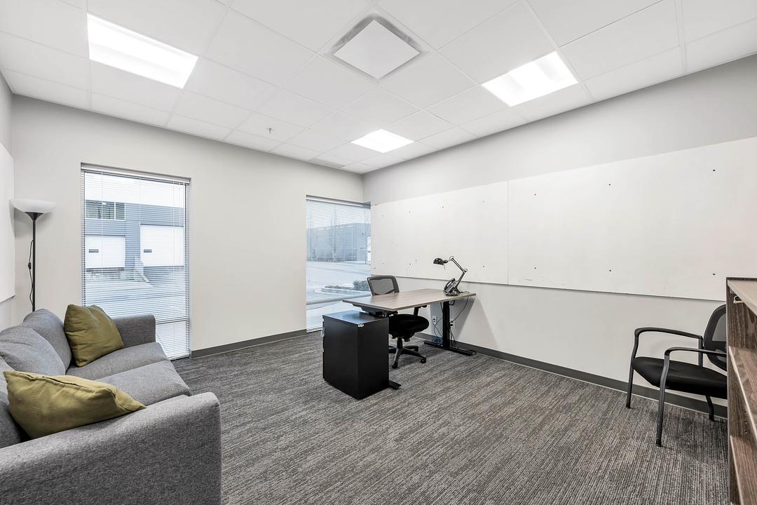 19055 Airport Way, Pitt Meadows, BC