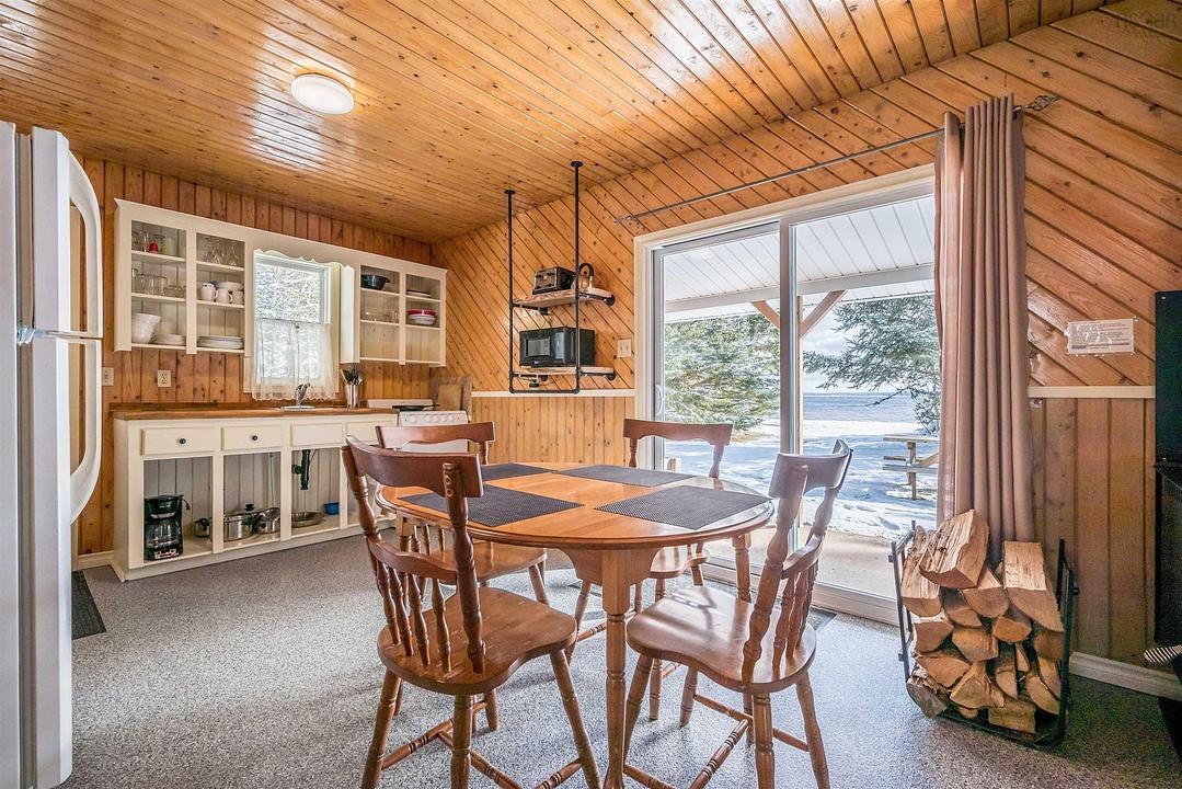 320 Cove Road, Economy, NS