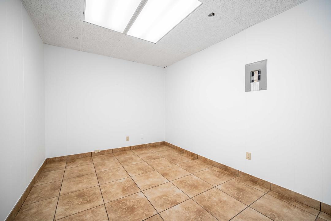 105-106 - 16144 84 Ave, Surrey, BC