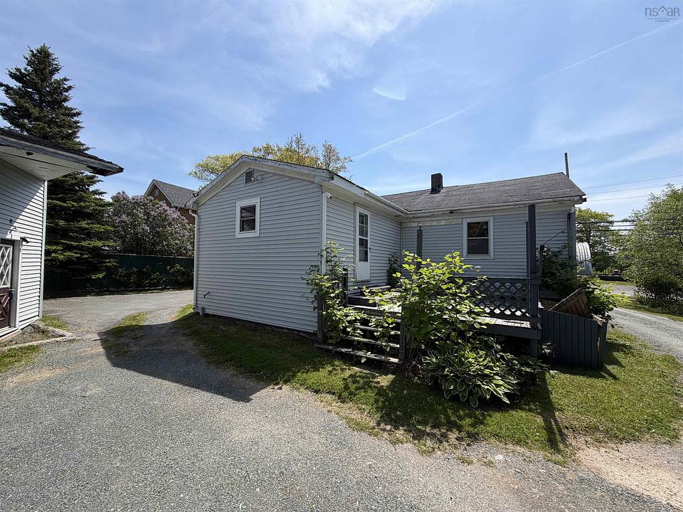 736 Nova Scotia 2, Elmsdale, NS