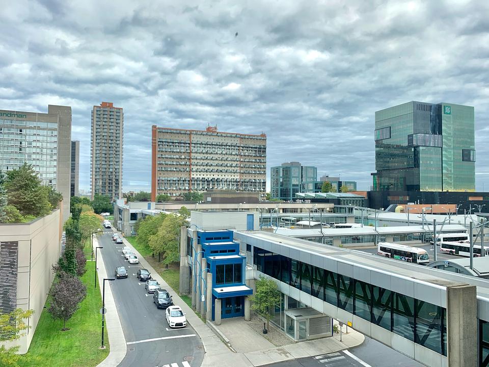 300 - 1000 Rue de Sérigny, Longueuil, QC